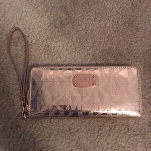 Michael Kors wallet/ wristlet!!